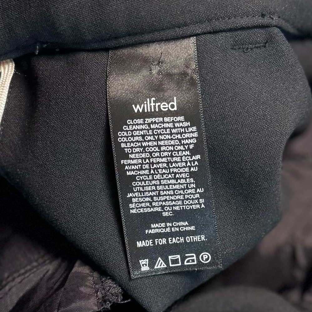 Wilfred (Aritzia) Black Tailored Flare Pants | Women’s Size 2 | Workwear Trouser - Picture 9 of 10